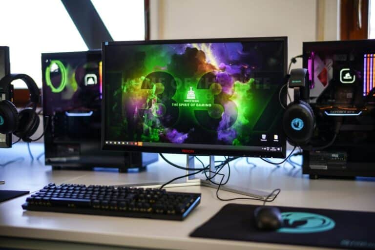 VALORANT enthüllt neue Map live mit Toast & Tarik
