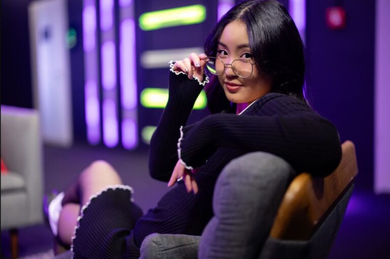 Frauen im Esport: Wie AshCasts ihren Platz auf der Bühne findet