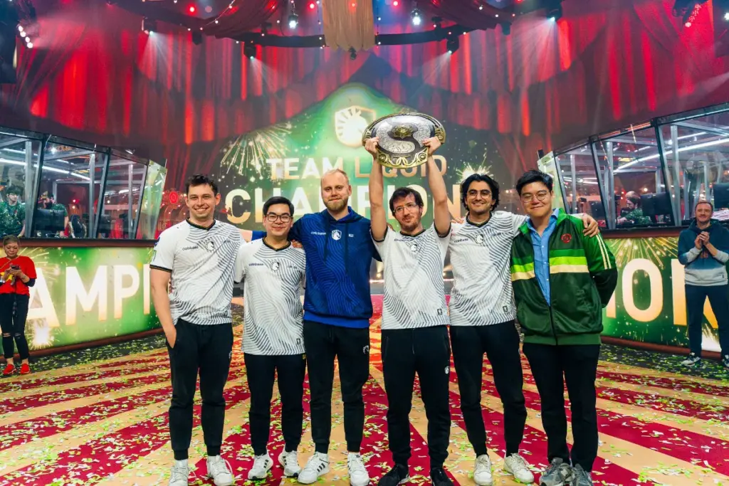 Aegis of Champions trophée