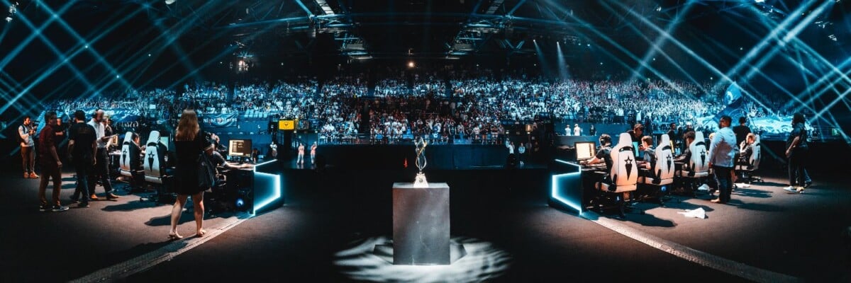 Après trois semaines, M8 et KCB sont sur le podium de la LFL Summer 2025