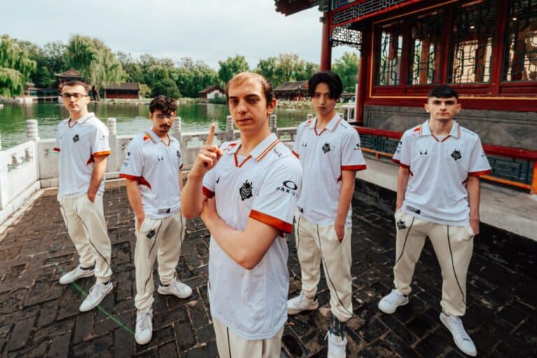 Worlds 2025 : Deux Français qualifiés pour les playoffs avec G2