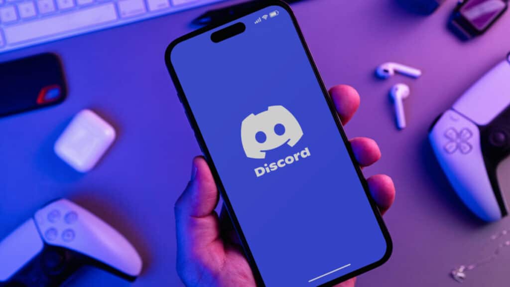 Discord rimanda la verifica dell’età dopo le critiche e l’esodo di utenti