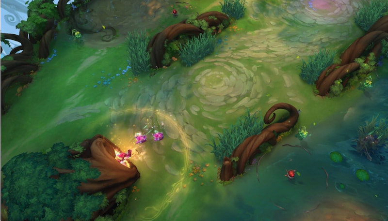 Färgglad spelkarta från League of Legends med en karaktär som slåss mot monster i skogen.