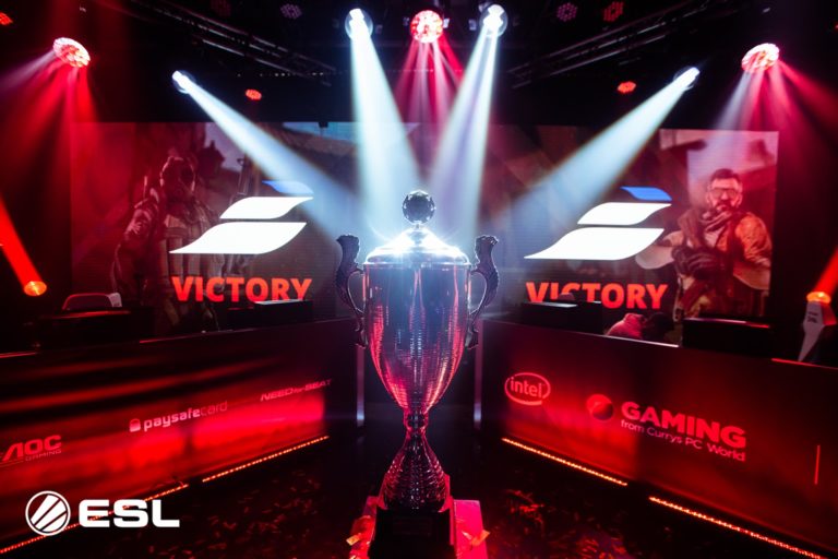 ESL PREMIERSHIP; TROPHY; EPSILON; Photographer: Ravi Lakhani