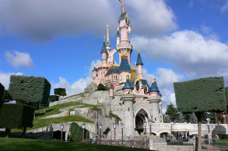 http://www.heatheronhertravels.com/