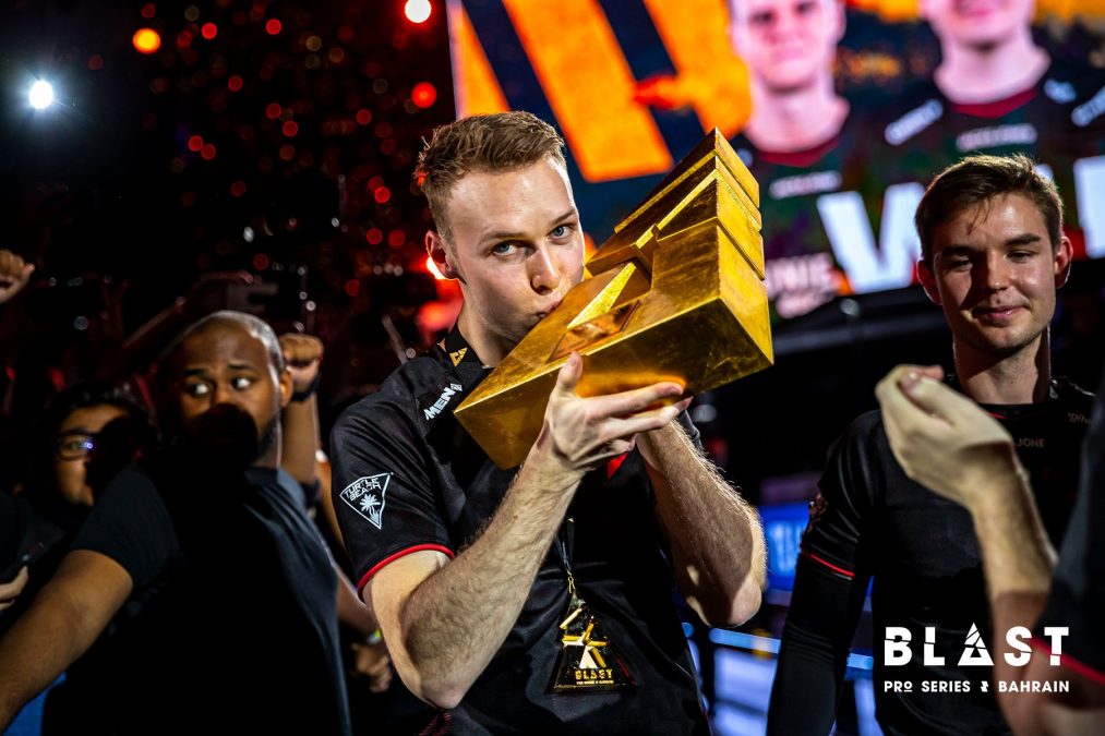 BLAST, Astralis, Gla1ve