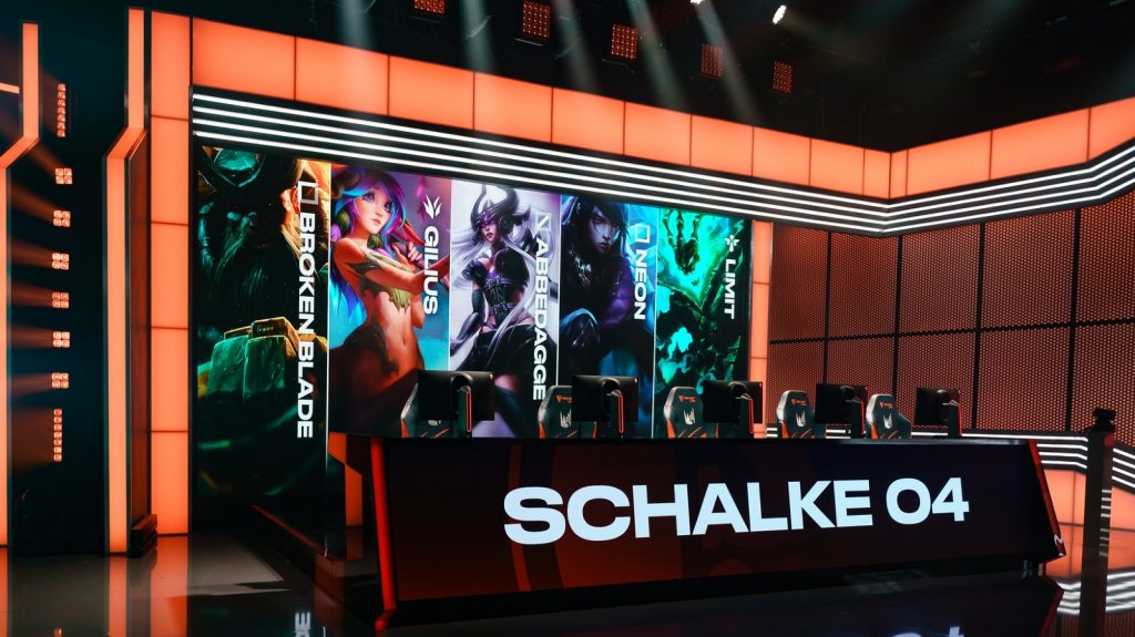 Reported: Schalke 04 open to selling LEC spot for up to €20m