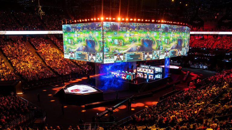 League of Legends Huya media rights