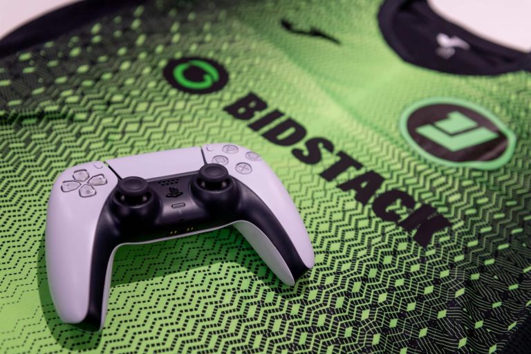 Norwich City FC launches esports team 1J Esports