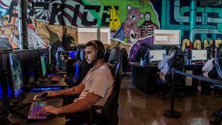 Black Ice opens esports social facility