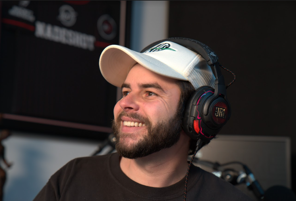 JBL x 100 Thieves Headset Nadeshot