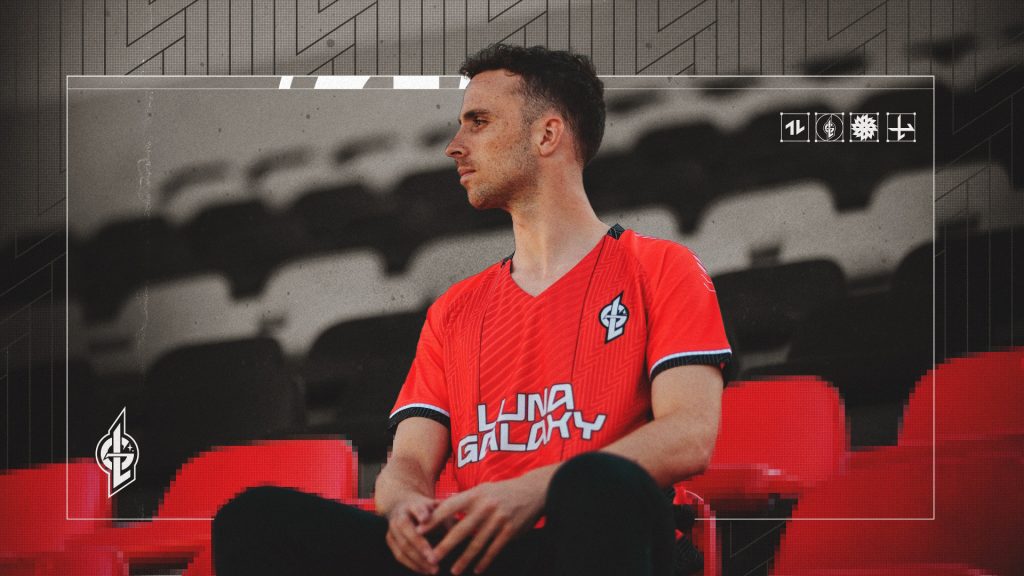 Screenshot of Diogo Jota wearing red Luna Galaxy jersey