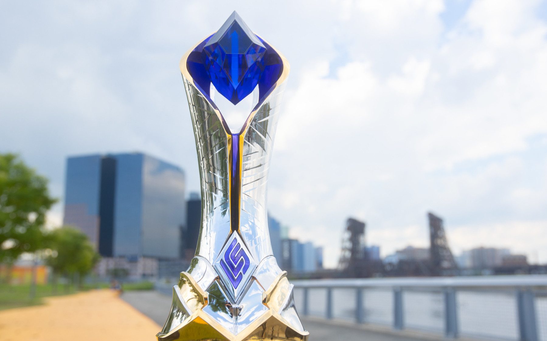 LCS League of Legends trophy 