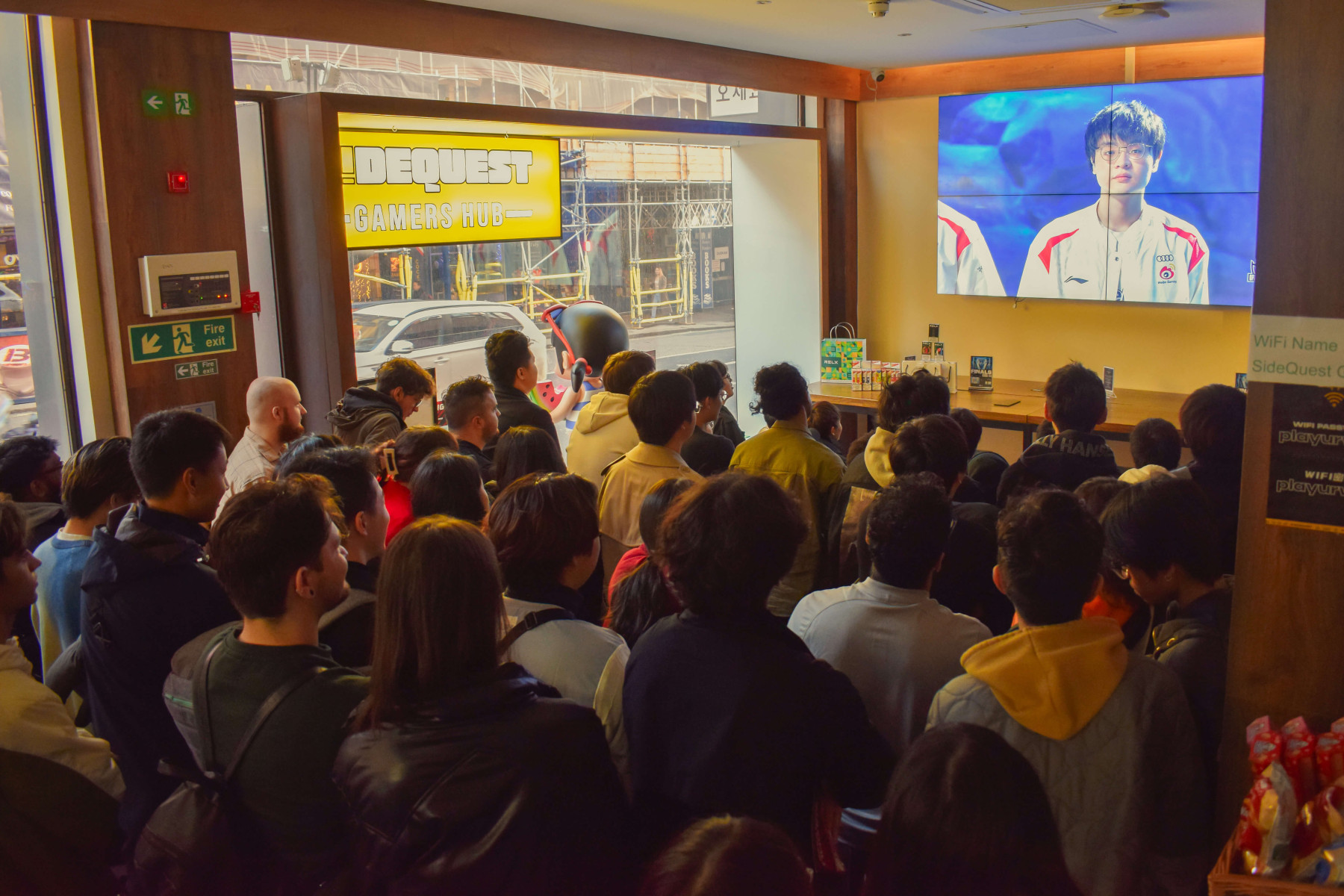 Prime card -- KSI vs. Tommy Fury, Logan Paul vs. Dillon Danis: Fight  predictions, preview, picks, start time - CBS Sports, image size:1800x1200