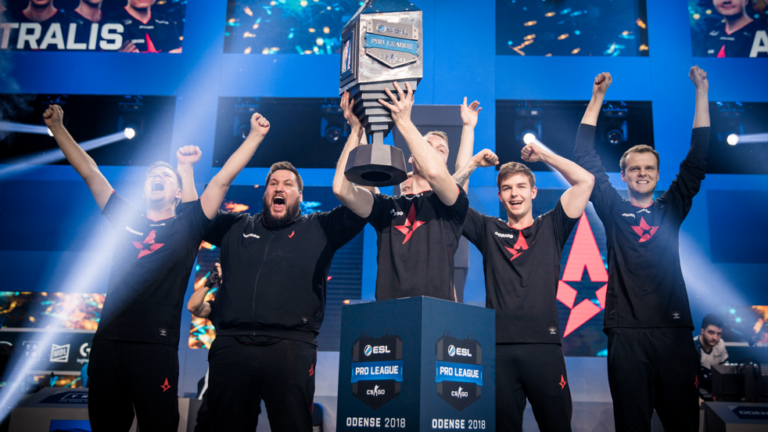 Astralis winning ESL Pro League Season 8