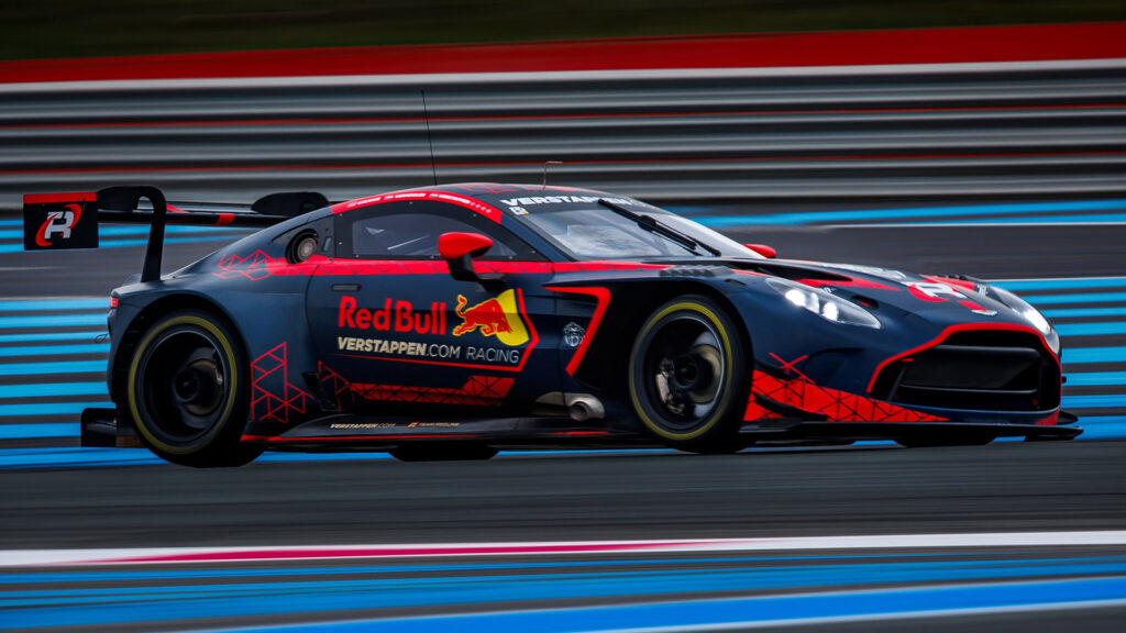 Image of Max Verstappen's GT3 car driving around a circuit