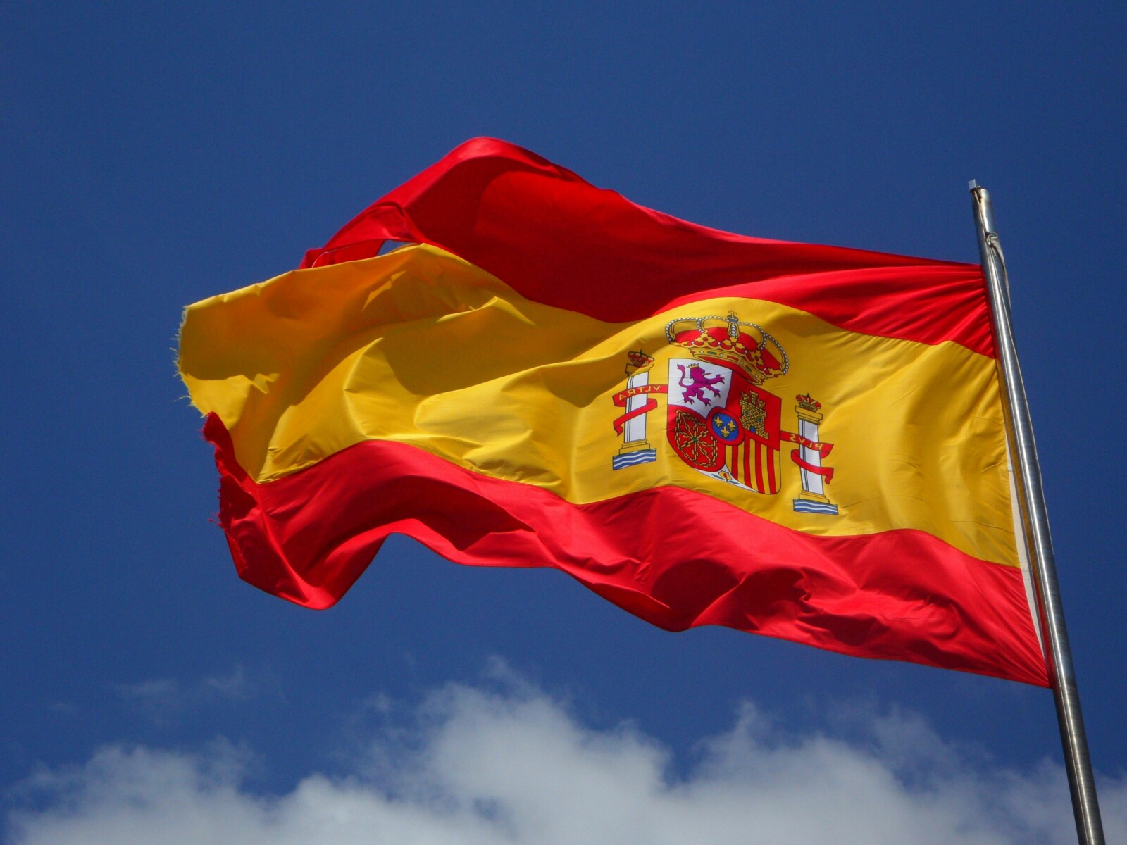 Spain cracks down on illegal gambling and boosts player protection