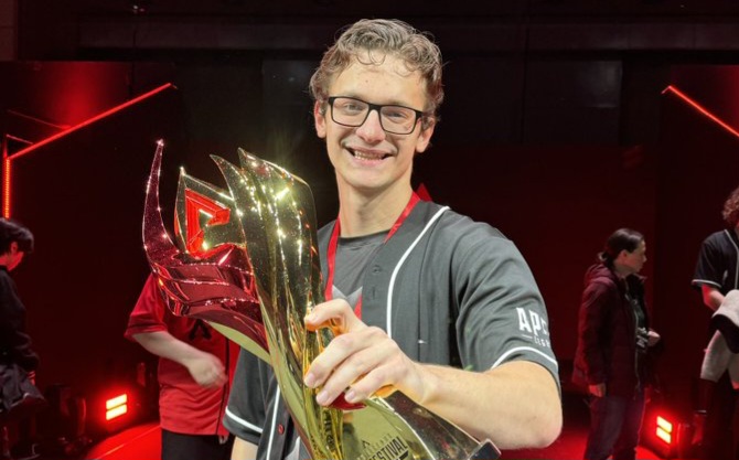Esports career is “Surreal”: Verhulst on Apex & his dream job