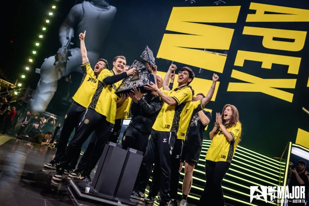Image of Team Vitality Counter-Strike team lifting BLAST Austin Major trophy