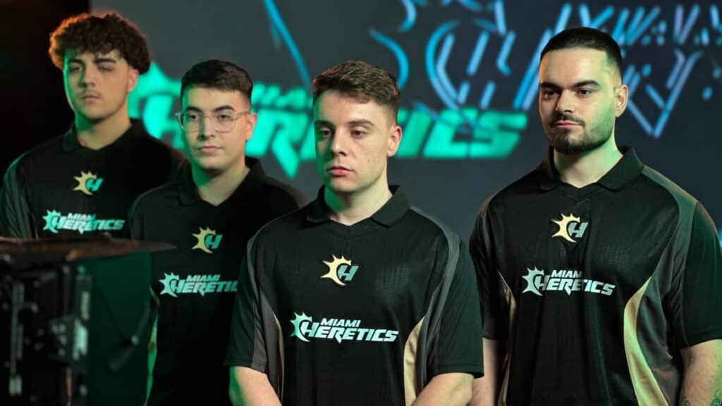 Image of Miami Heretics Call of Duty League roster standing in front of camera