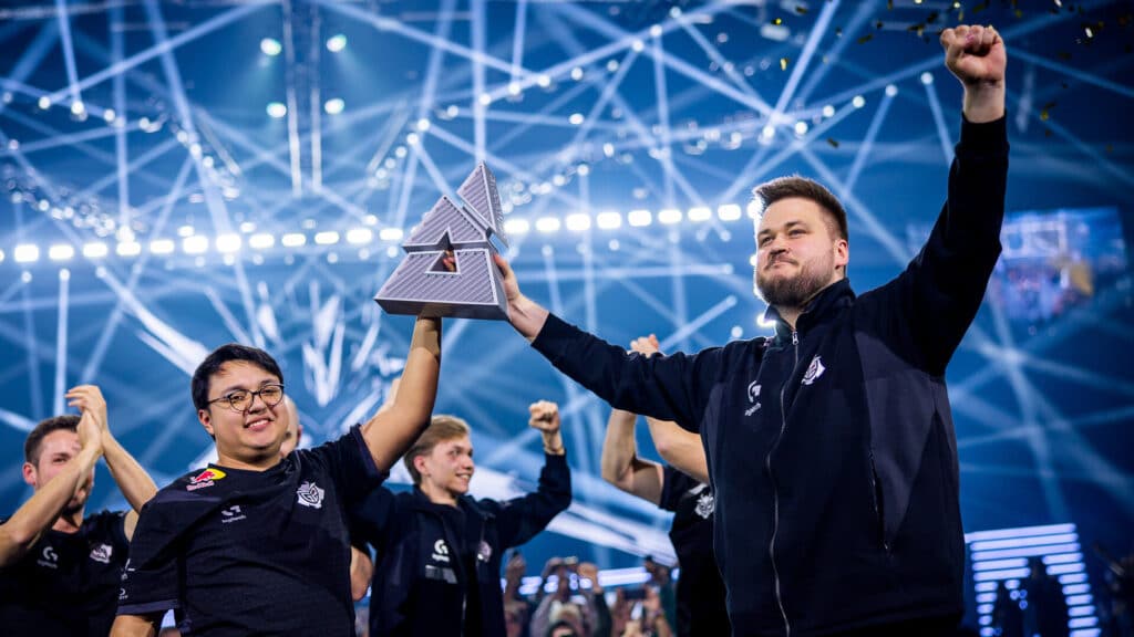 G2 benches Snax