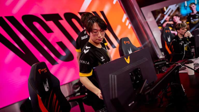 Who is Dignitas’ new top laner Photon?
