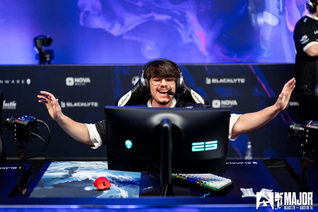 Image of Legacy Counter-Strike player celebrating with hands in the air at BLAST Austin Major