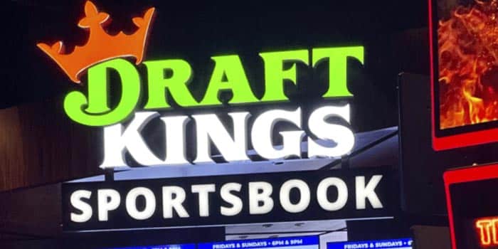 DraftKings and Circa Sports landed Missouri’s only untethered mobile betting licenses, clearing them to launch Dec. 1