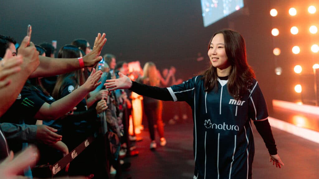 VCT Game Changer pro player greeting fans on stage