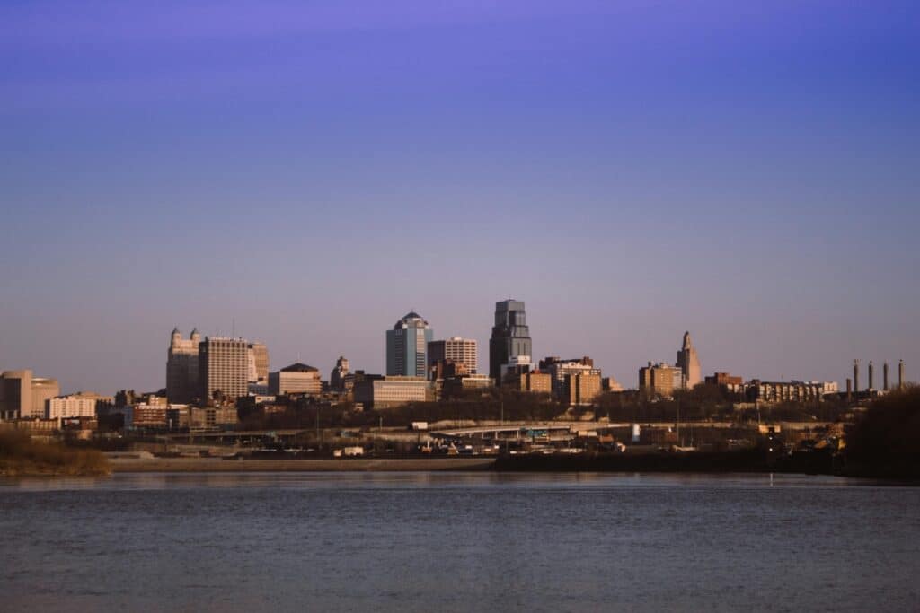 FanDuel, DraftKings, and Circa Sports vie for Missouri’s two mobile sports betting licenses