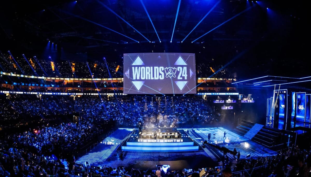 Packed arena at Worlds 2024 with central LoL stage