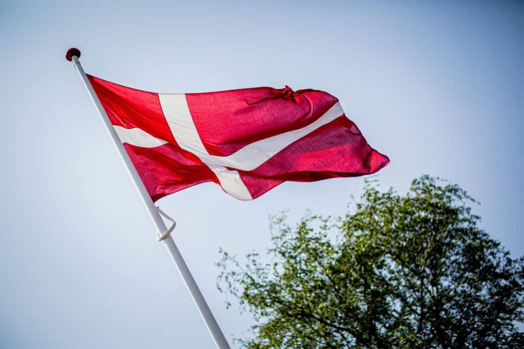 Danish Government calls for Gambling Reform talks to tackle advertising and addiction