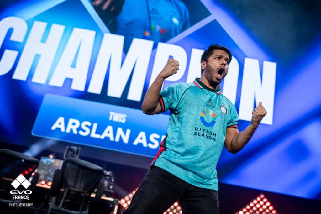 EVO France 2025 Tekken 8 tournament winner Arslan Ash celebrating on stage after Grand Finals