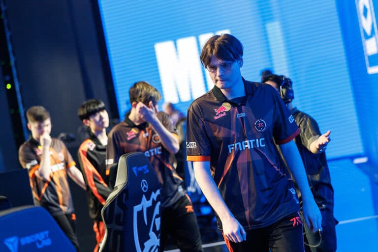 Fnatic and PSG Talon suffer early elimination from League of Legends Worlds 2025