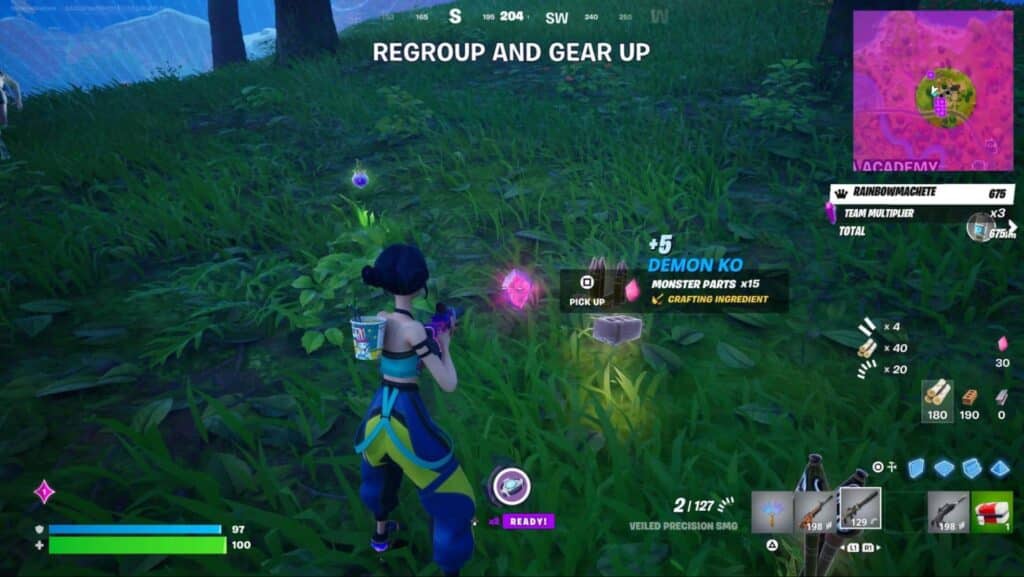 Giocatore che raccolgono pezzi di mostri dopo Demon Ko in Modalità DEMON Rush di Fortnite