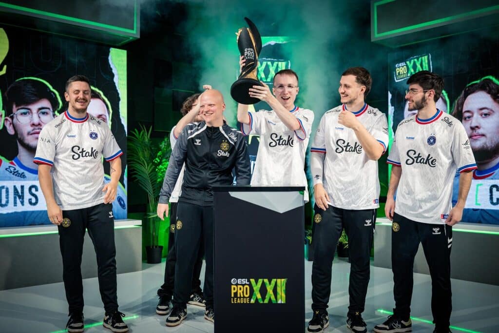 Image of Team Vitality Counter-Strike team lifting ESL Pro League trophy