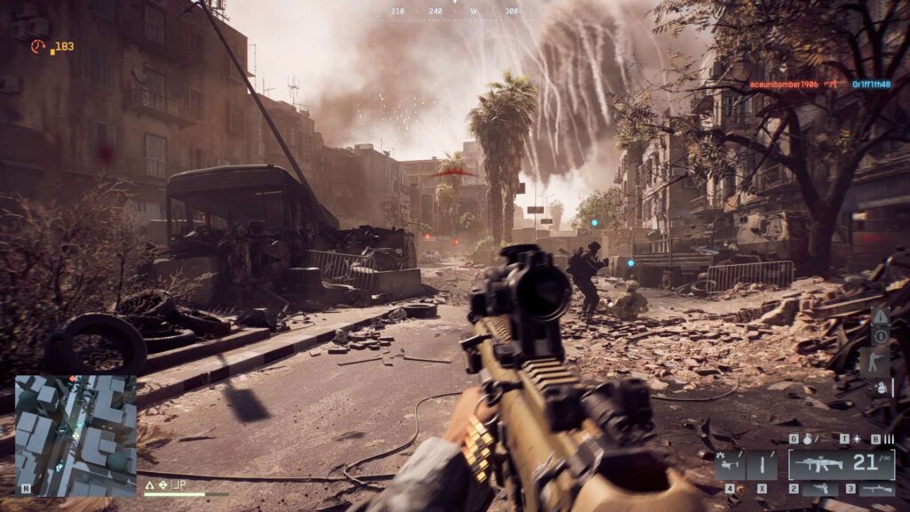 Eine Egoperspektive in Battlefield 6 zeigt ein chaotisches städtisches Schlachtfeld