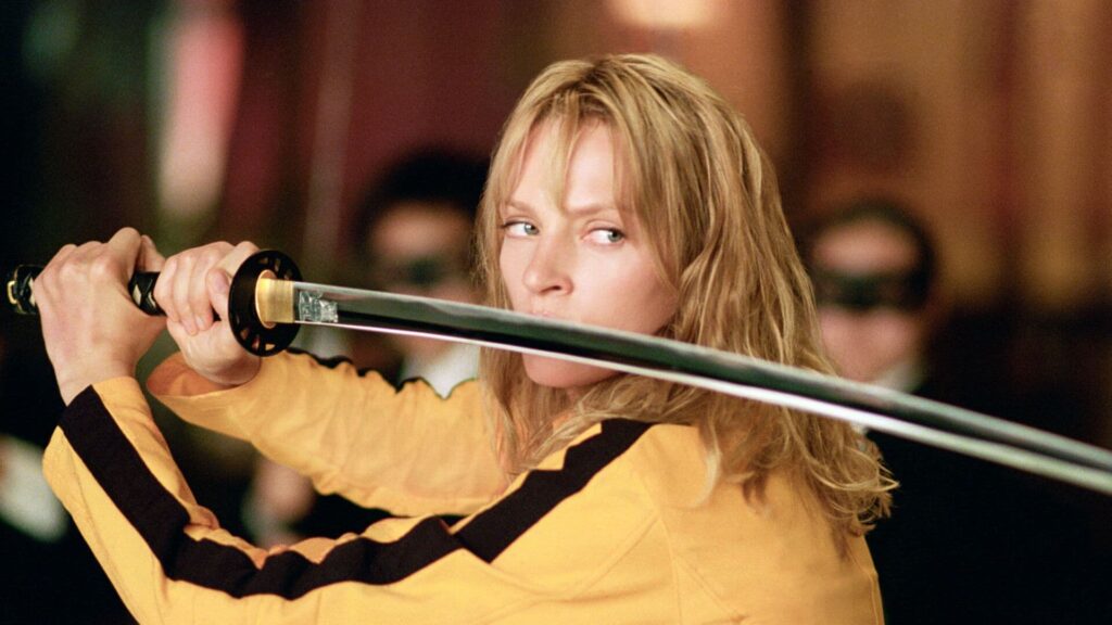 Kill Bill-Filmszene mit Uma Thurman, die ein Katana hält