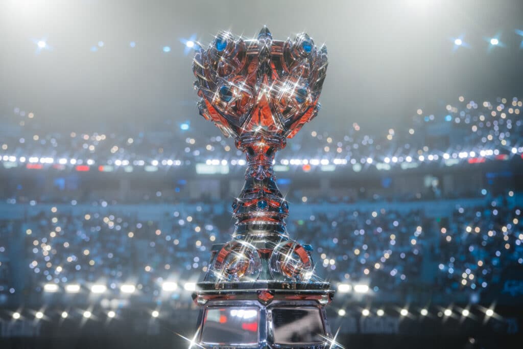 LoL Worlds 2025 trophy