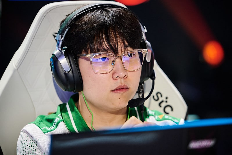 Team Falcon's Proper während der OWCS Mid Season Championship beim Esports World Cup