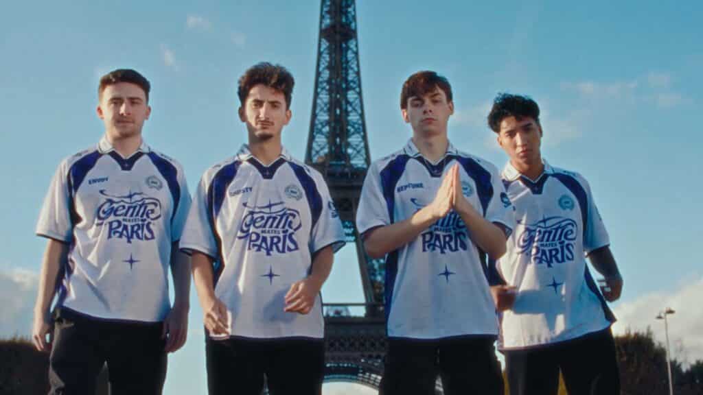 Image of Paris Gentle Mates CDL roster wearing white and purple jerseys with the Eiffel Tower in the background