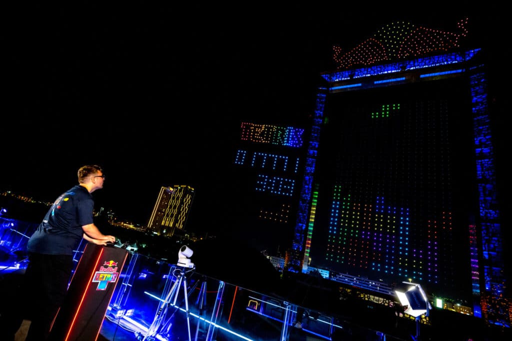 Atalar playing at Red Bull Tetris World Final Dubai Frame