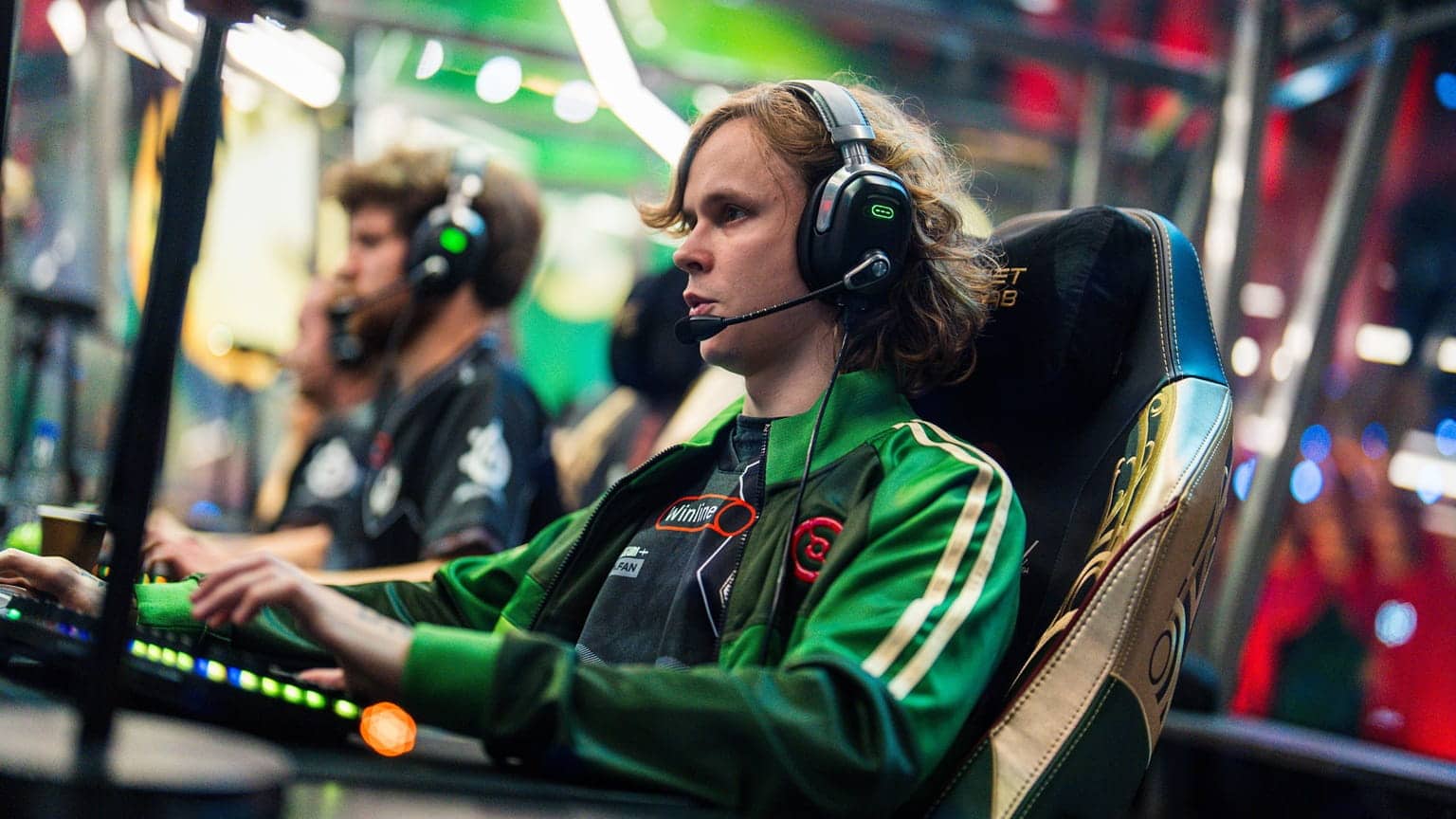 Das Bild zeigt den russischen E-Sport-Spieler Anton Shkredov, besser bekannt unter seinem Spitznamen Dyrachyo