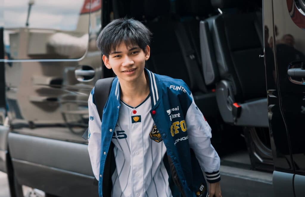 HongQ von CTBC Flying Oyster