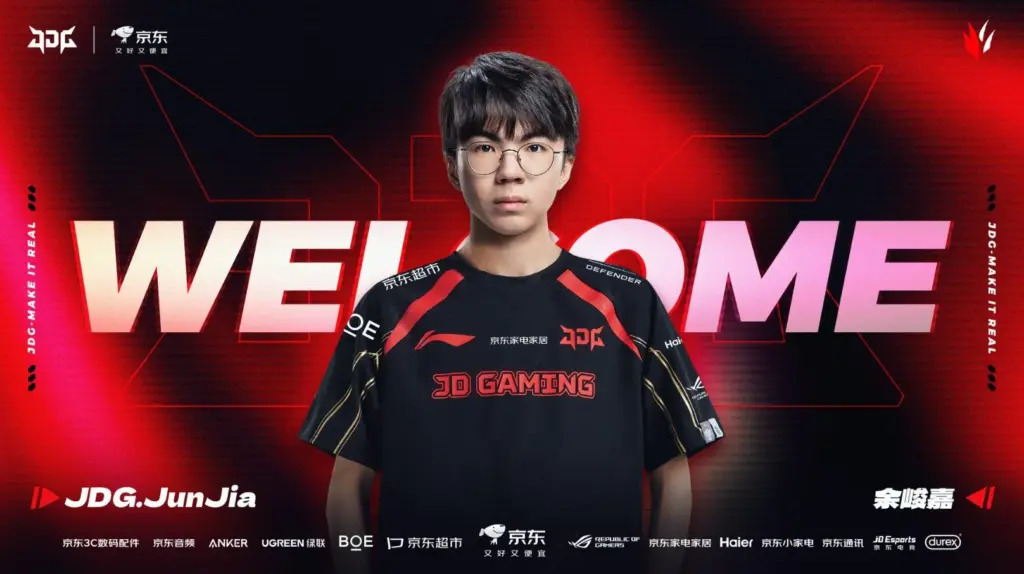 JDG unveils new jungle-mid duo with HongQ and Junjia pickup