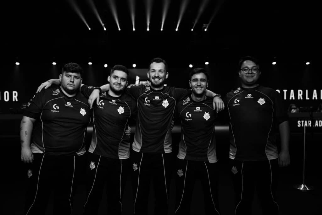 Gruppenfoto des G2-Teams