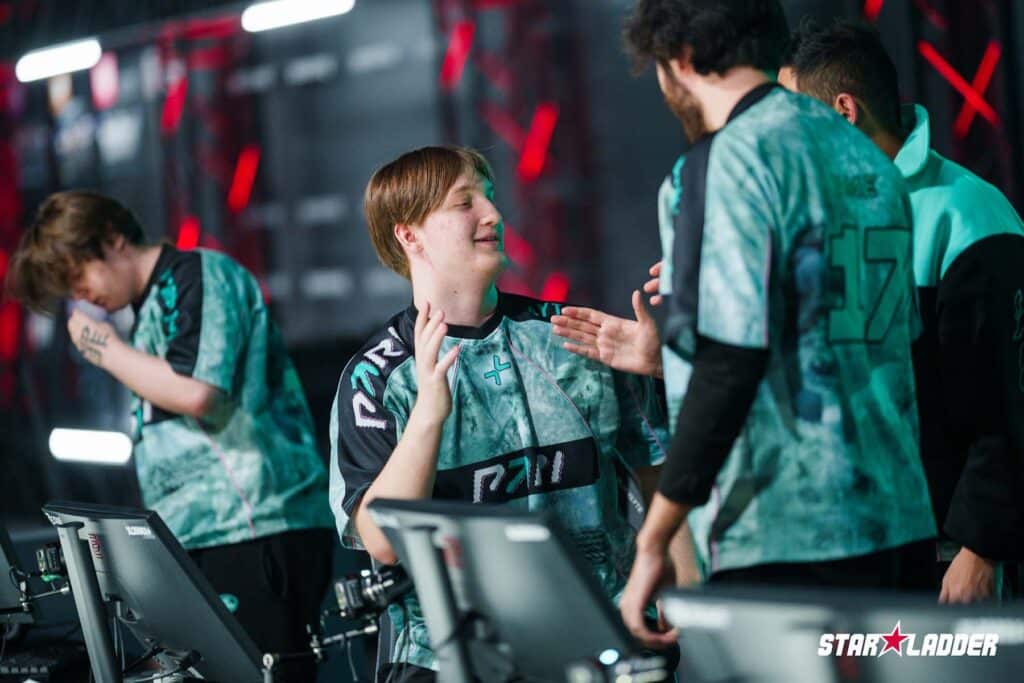 Image of Parivision Counter-Strike players shaking hands with each other at StarLadder Budapest Major 2025