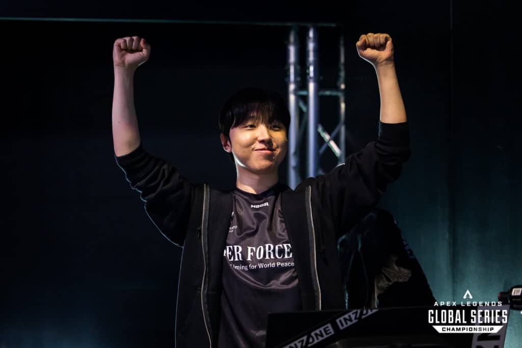 ENTER FORCE.36 player celebrating at the ALGS Year 5 Championship Group Stage in Sapporo, Japan