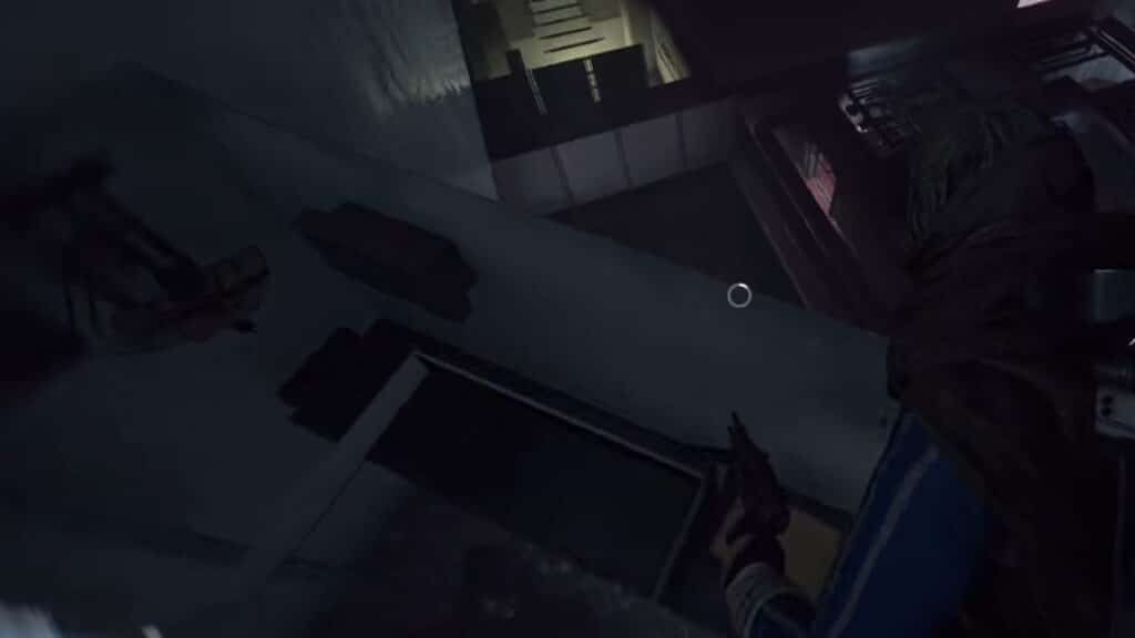 Uma captura de tela sombria em perspectiva de terceira pessoa de Arc Raiders