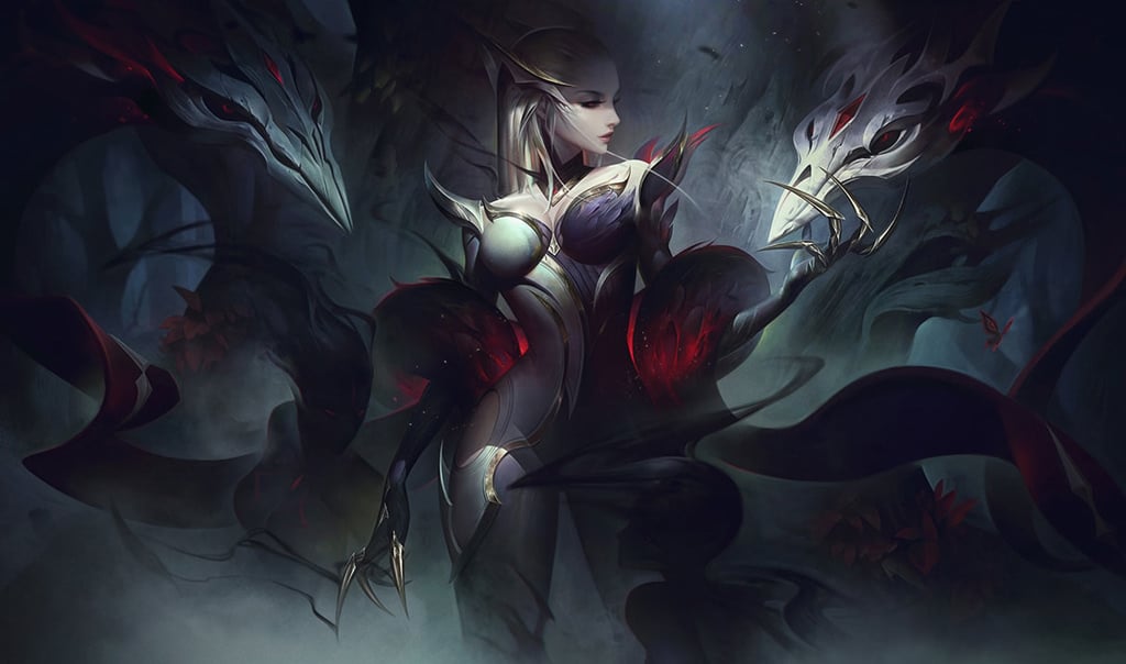 Evelynn from LoL in Coven skin